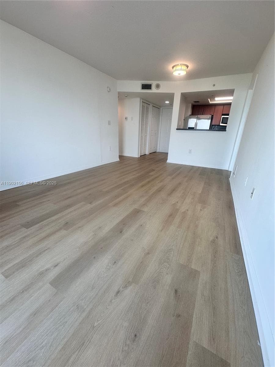 CORAL POINTE CONDO · #806 in Miami - Photo 6
