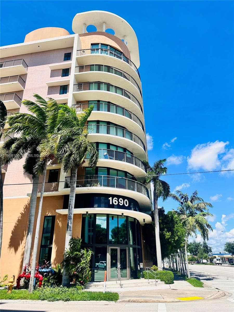 CORAL POINTE CONDO · #806 in Miami - Photo 1