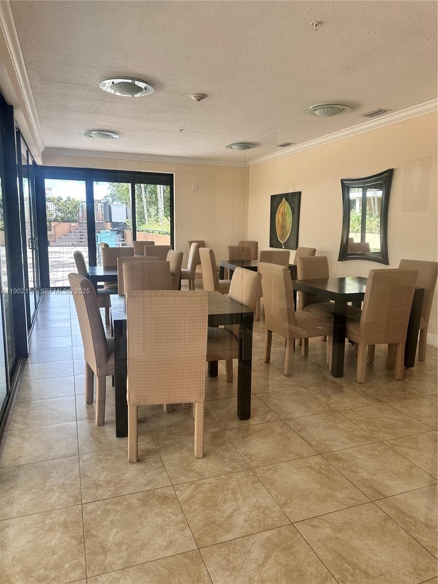 CORAL POINTE CONDO · #806 in Miami - Photo 28