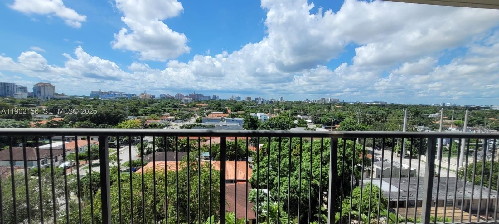 CORAL POINTE CONDO · #806 in Miami - Photo 25