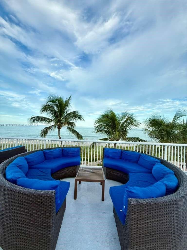 THE CARRIAGE HOUSE CONDO · #131 in Miami Beach - Photo 27