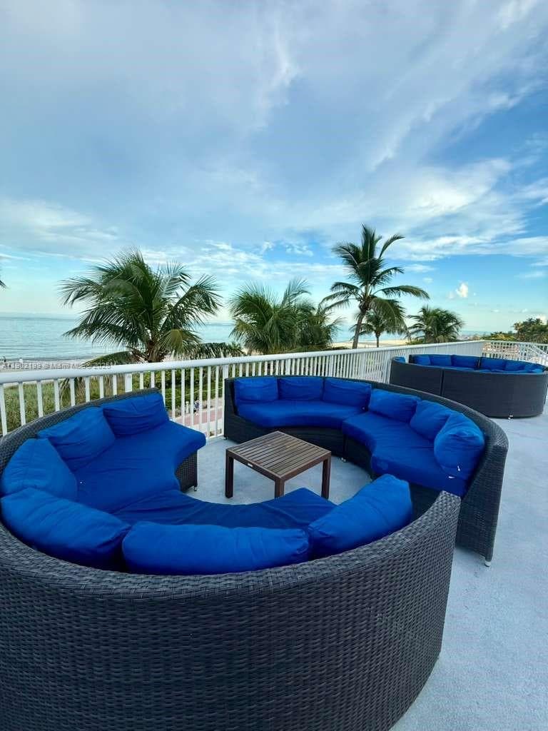 THE CARRIAGE HOUSE CONDO · #131 in Miami Beach - Photo 28