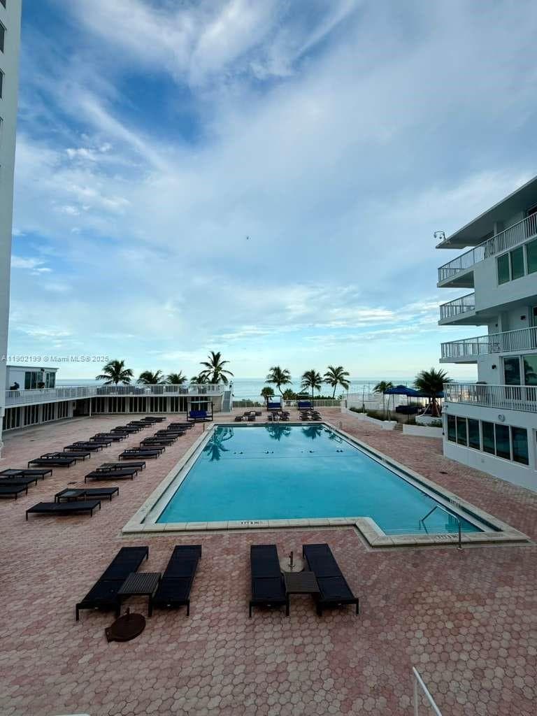 THE CARRIAGE HOUSE CONDO · #131 in Miami Beach - Photo 20
