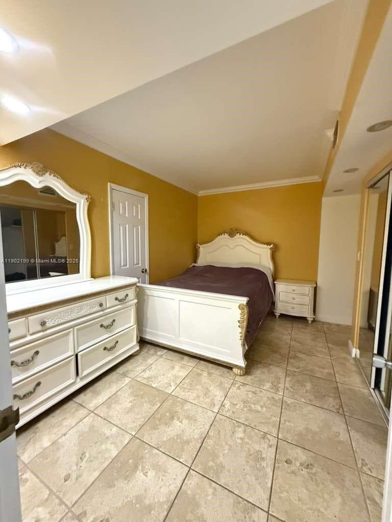 THE CARRIAGE HOUSE CONDO · #131 in Miami Beach - Photo 9