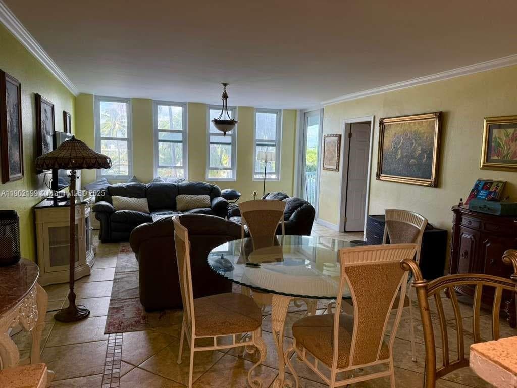 THE CARRIAGE HOUSE CONDO · #131 in Miami Beach - Photo 8