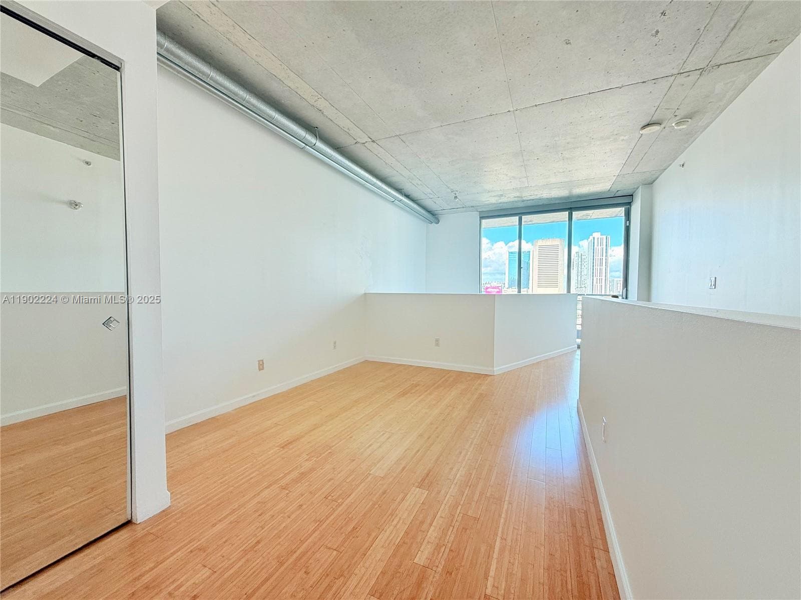 NEO VERTIKA CONDO · #1215 in Miami - Photo 22