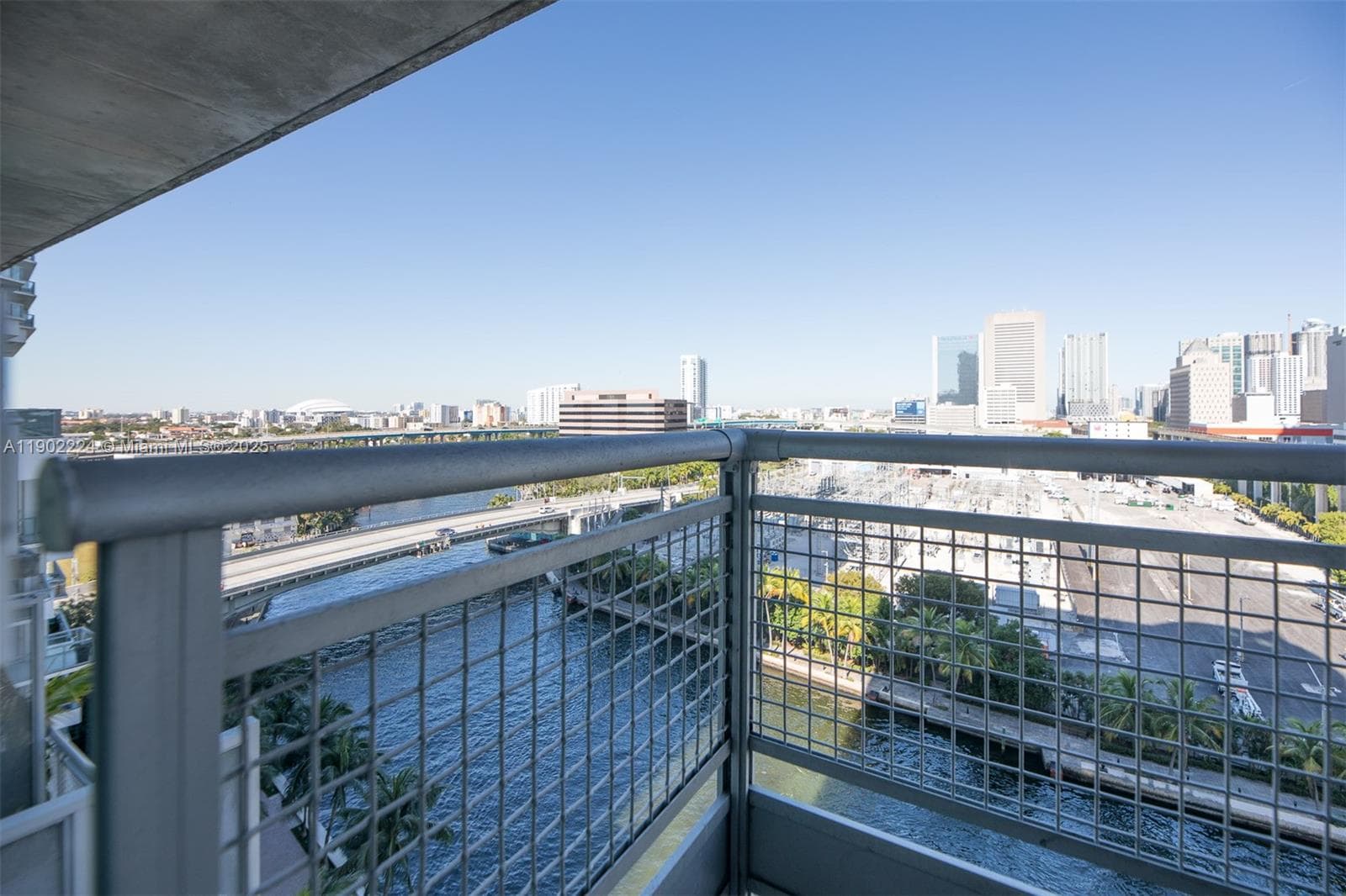 NEO VERTIKA CONDO · #1215 in Miami - Photo 34