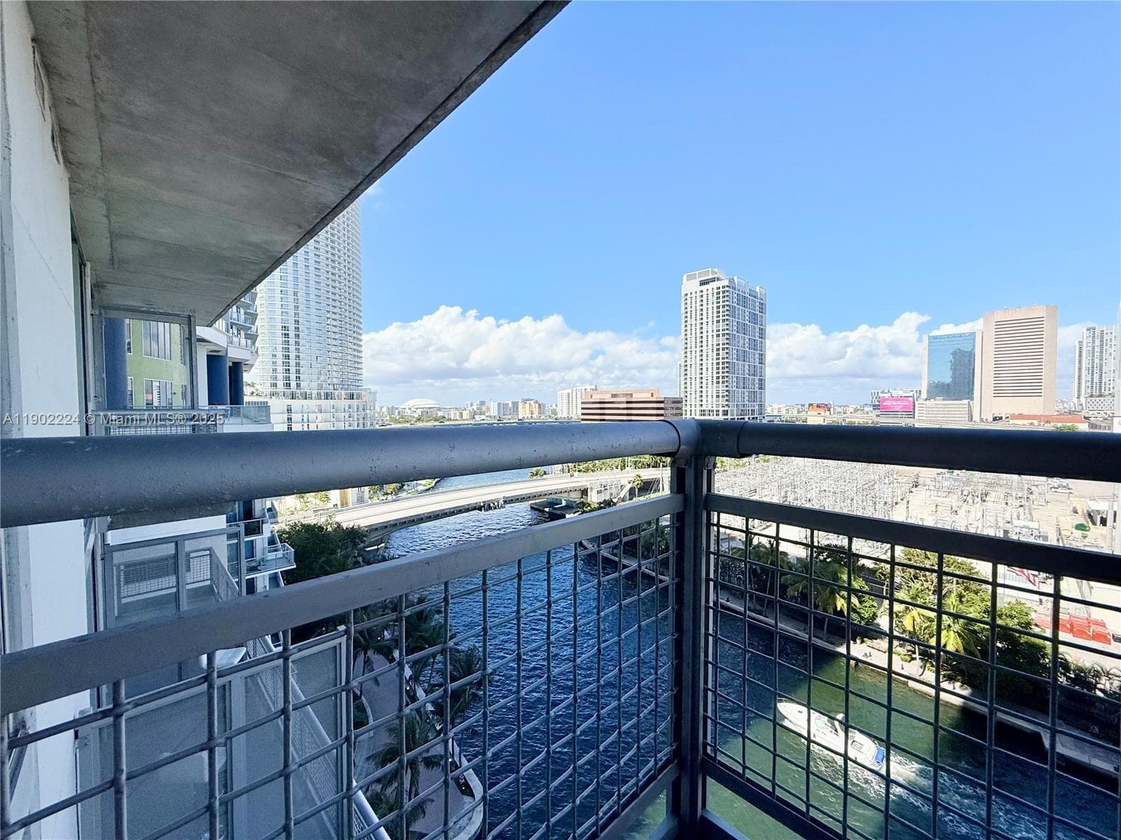 NEO VERTIKA CONDO · #1215 in Miami - Photo 33