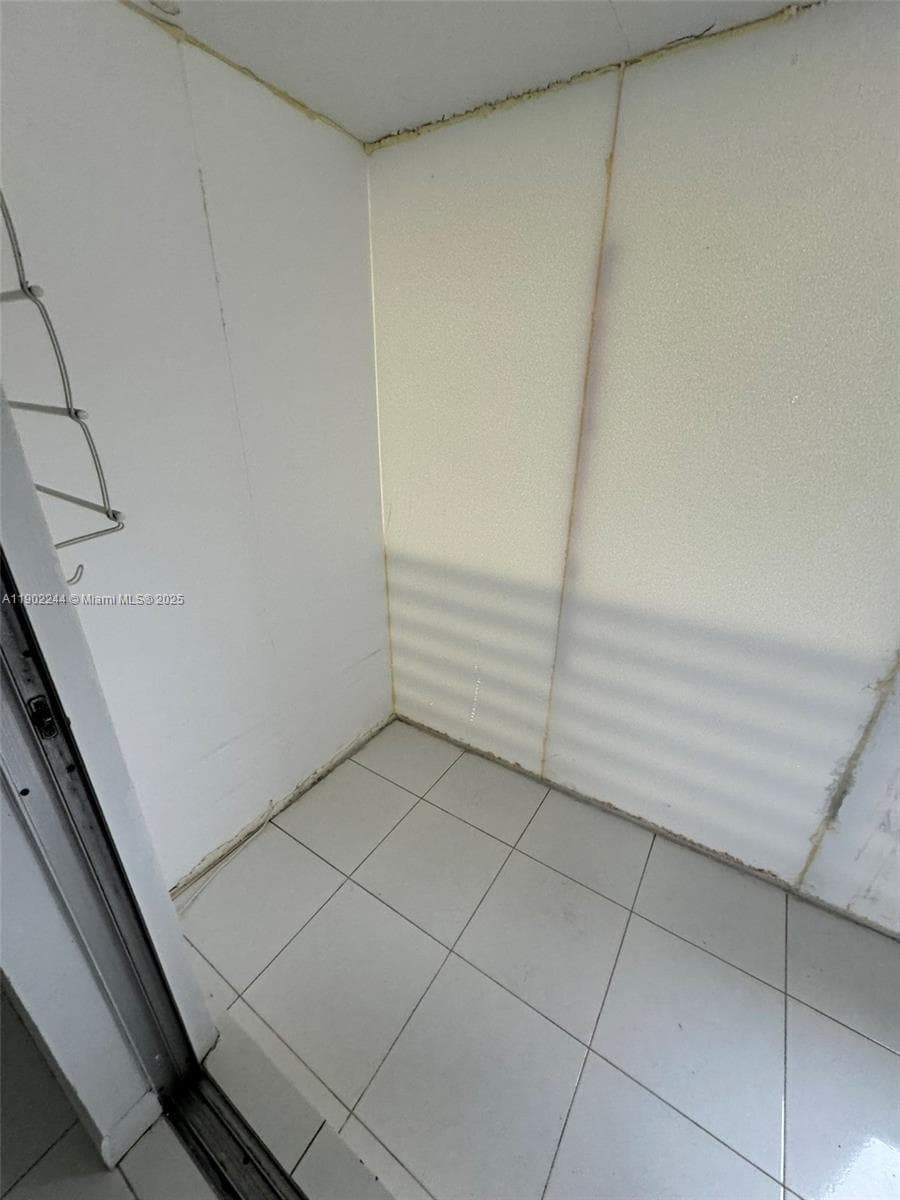 Biscayne Lake Gardens · #D329 in Aventura - Photo 41