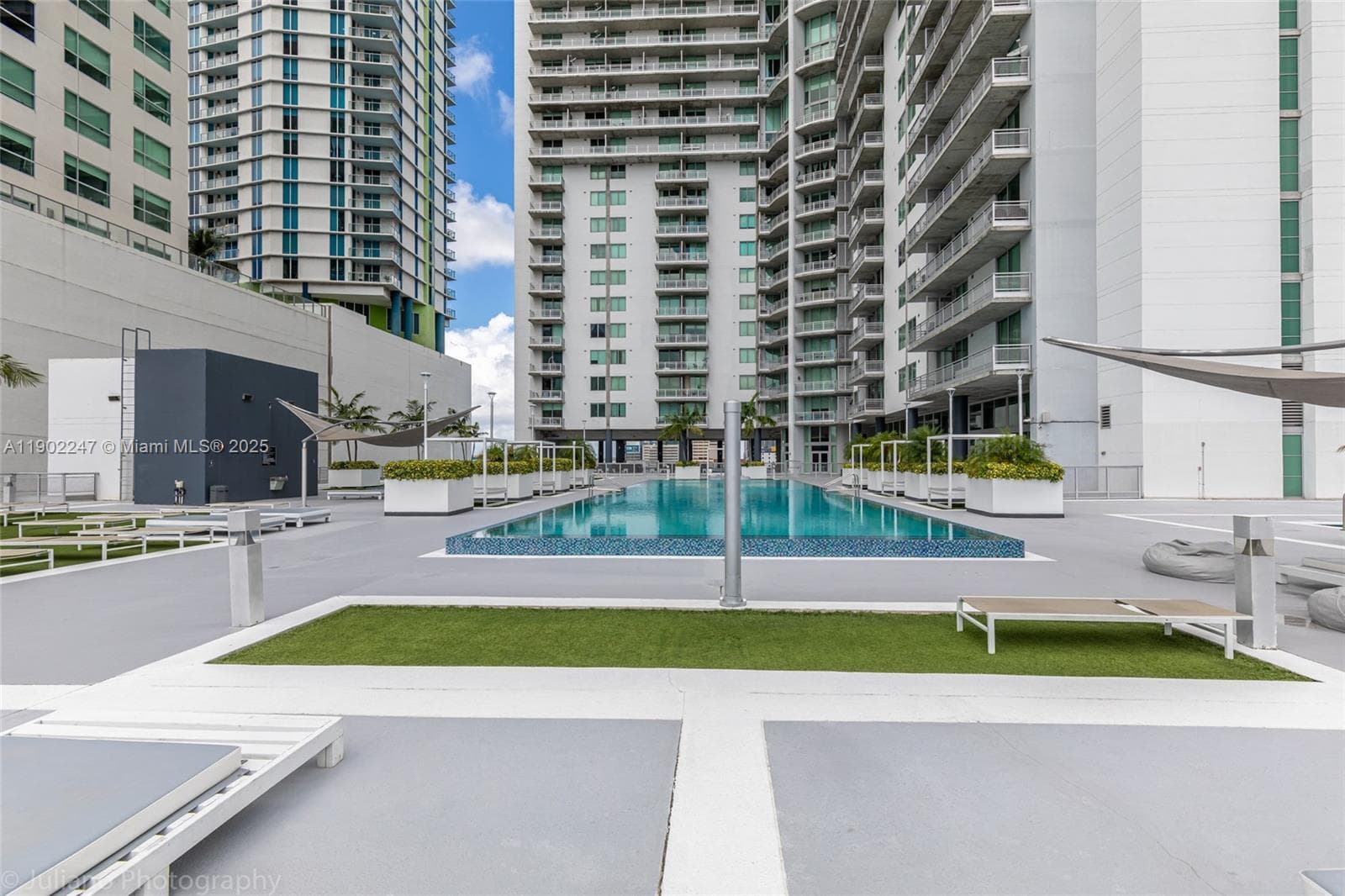 NEO VERTIKA CONDO · #PHI17 in Miami - Photo 39