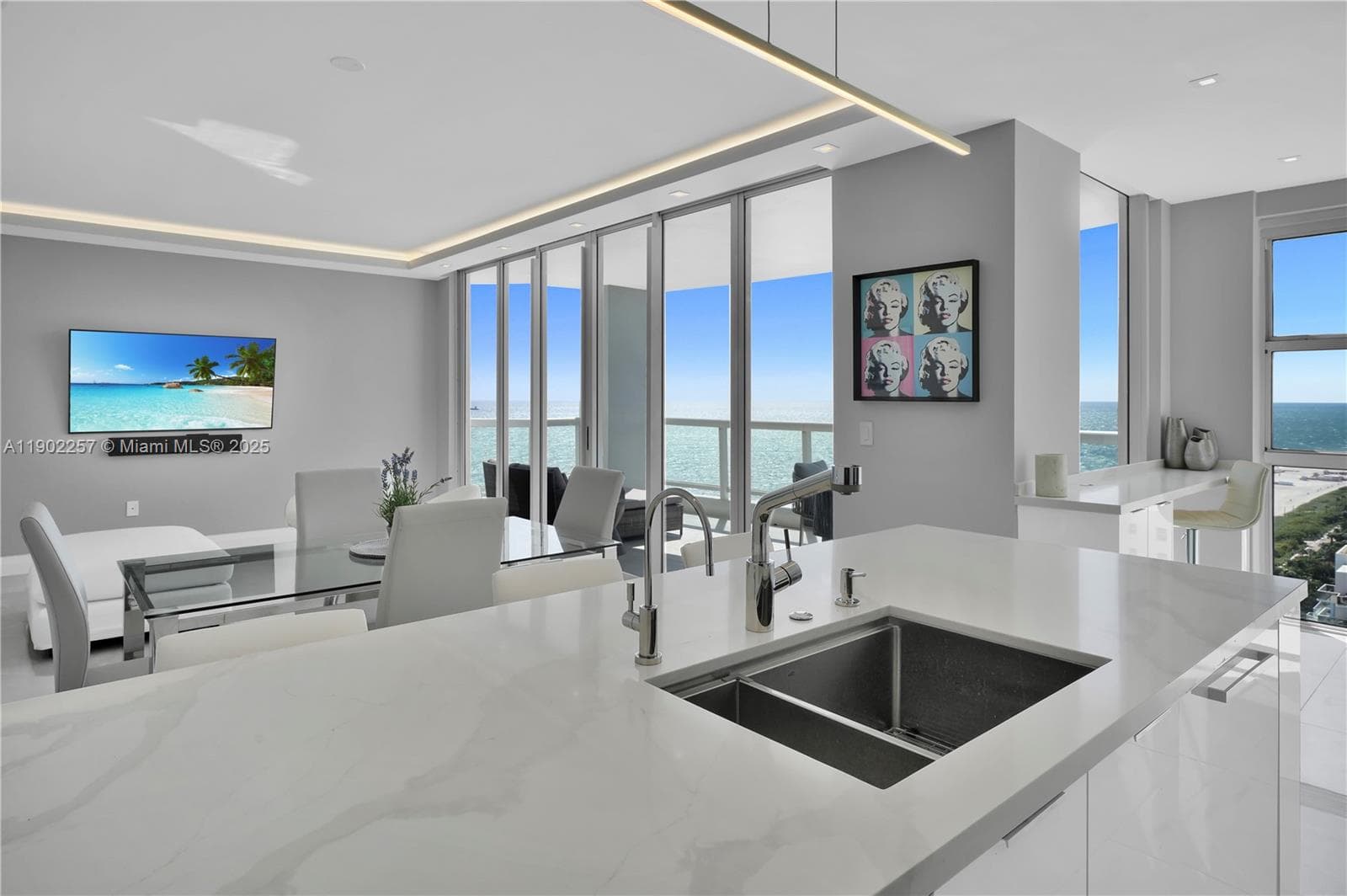 LA TOUR CONDO · #2101 in Miami Beach - Photo 3