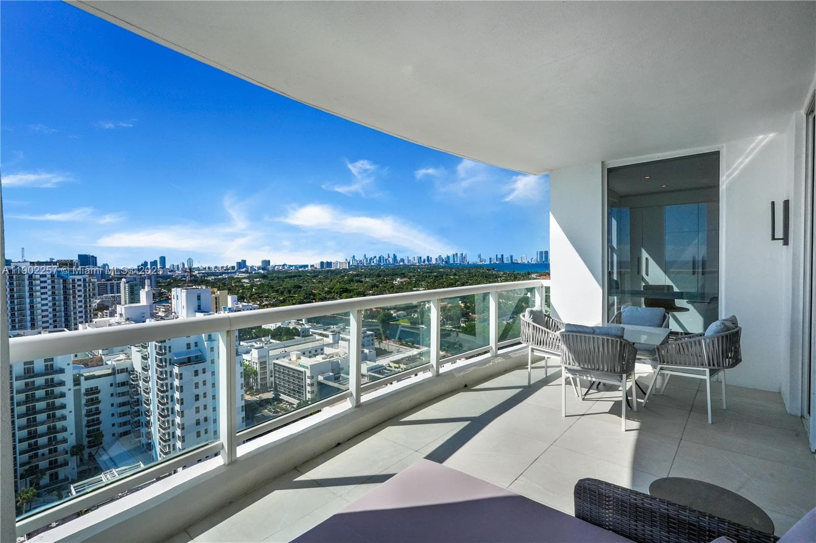 LA TOUR CONDO · #2101 in Miami Beach - Photo 24