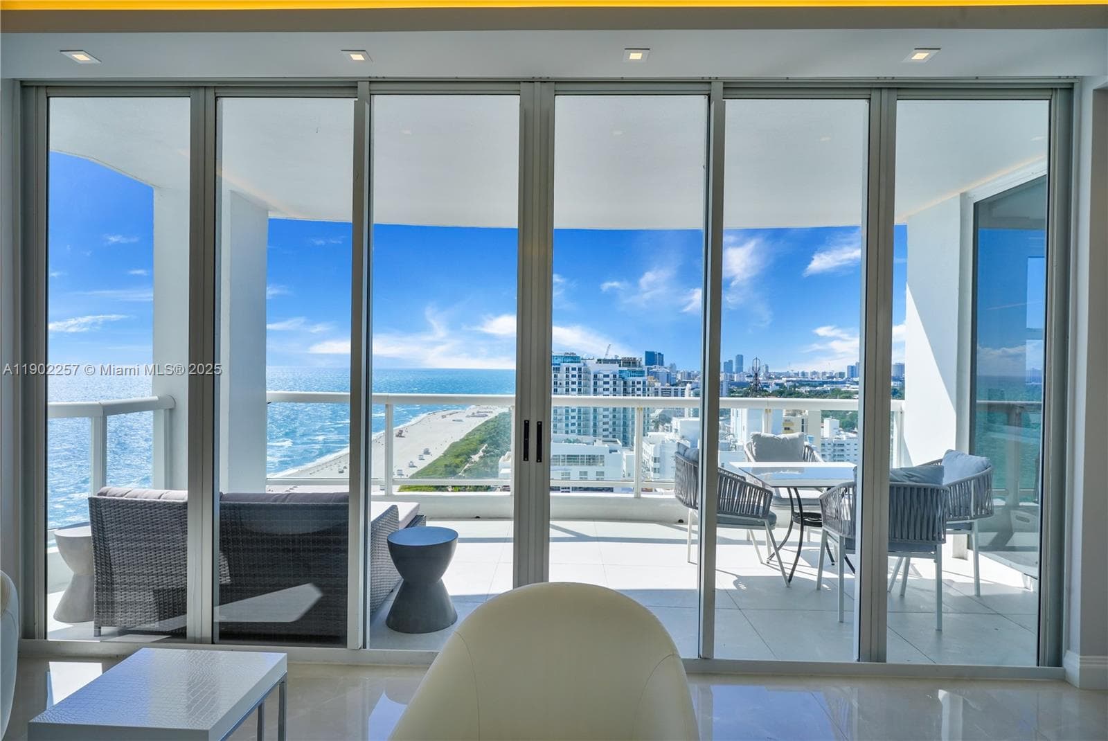 LA TOUR CONDO · #2101 in Miami Beach - Photo 19