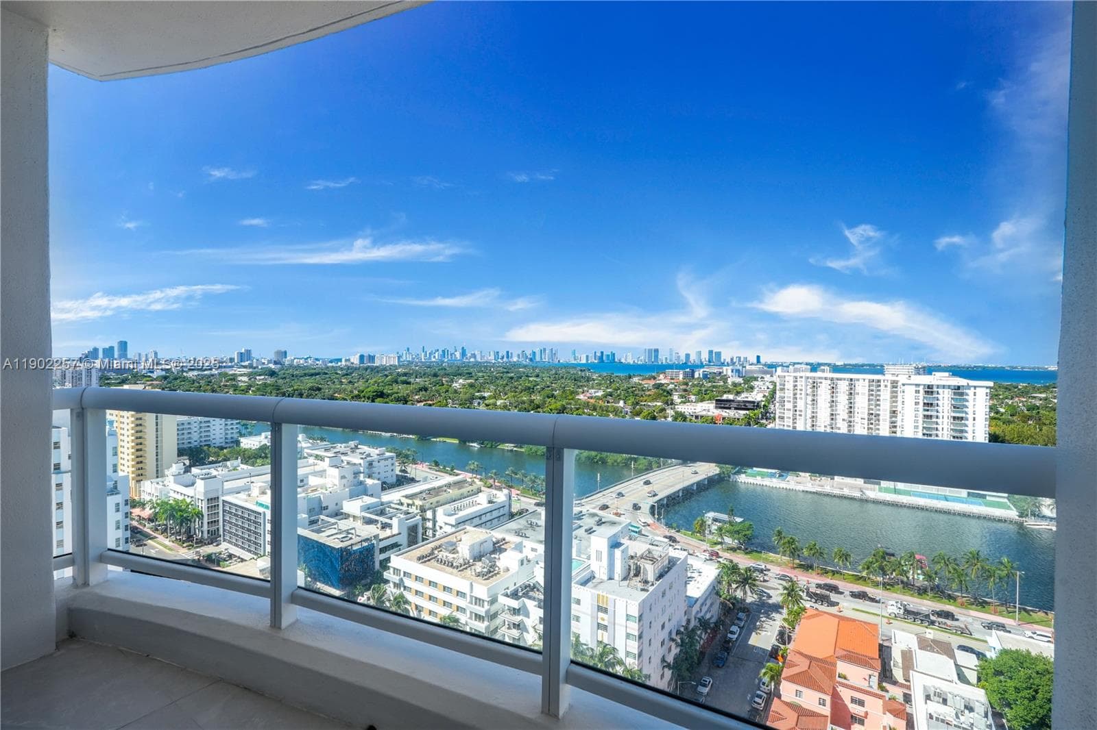 LA TOUR CONDO · #2101 in Miami Beach - Photo 39