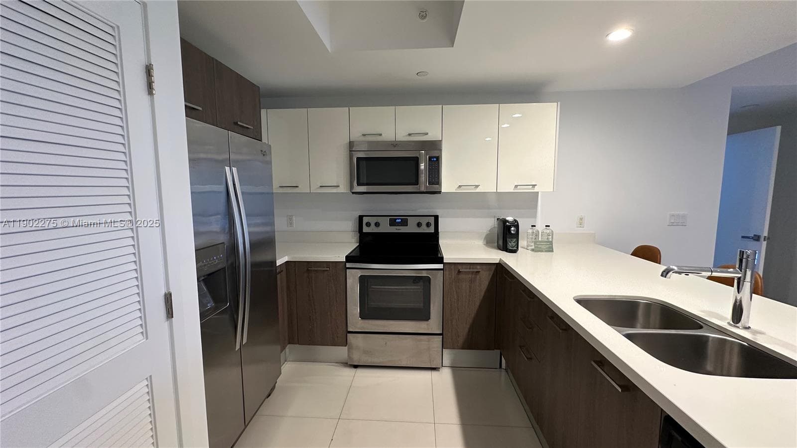 Bay Breeze Residences · #302 in Bay Harbor Islands - Photo 4