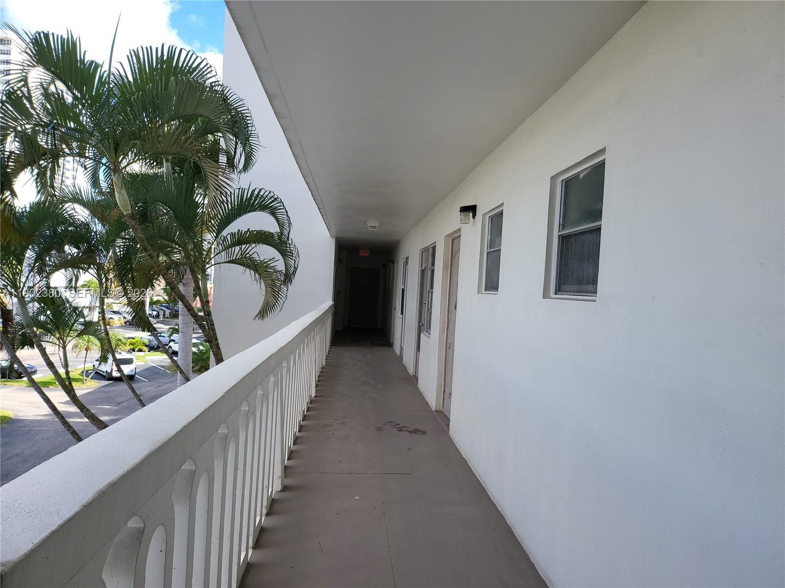 GOLDEN VIEW CONDO · #306 in Hallandale Beach - Photo 12