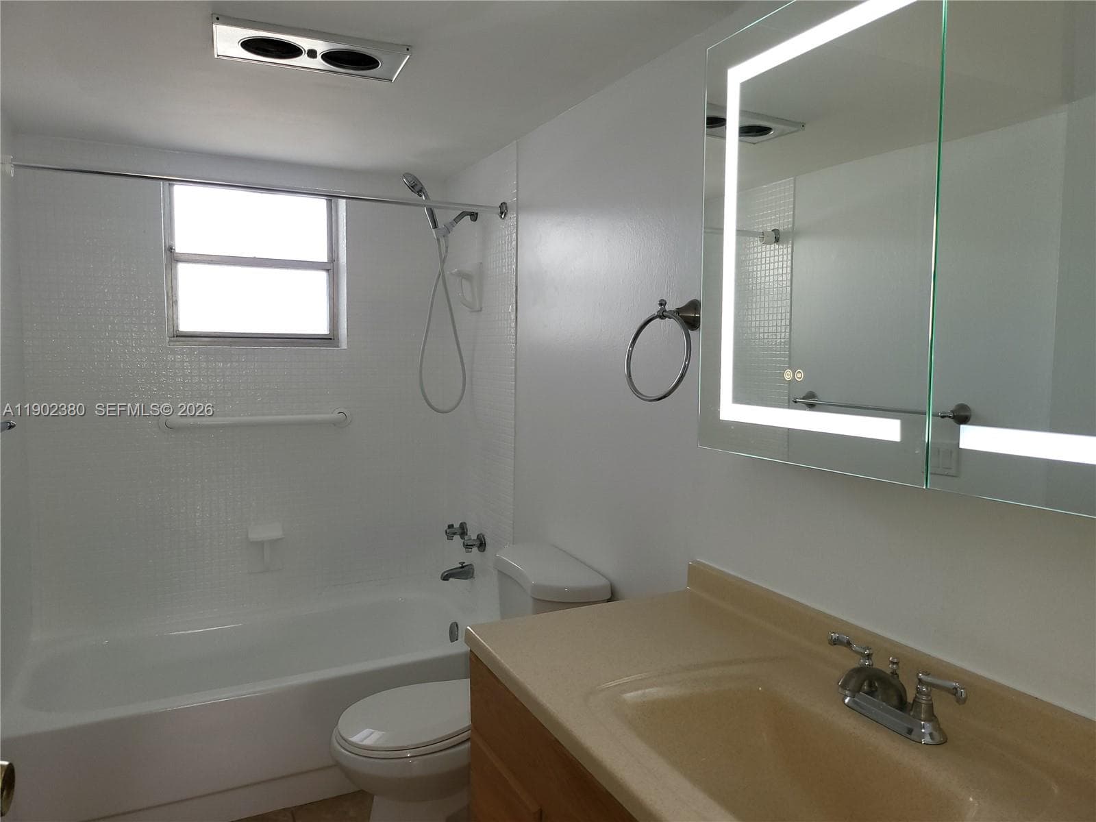 GOLDEN VIEW CONDO · #306 in Hallandale Beach - Photo 10
