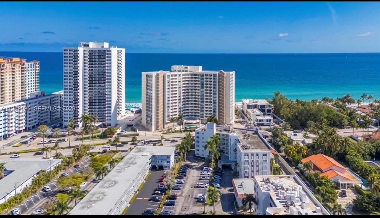 GOLDEN VIEW CONDO · #306 in Hallandale Beach - Photo 21