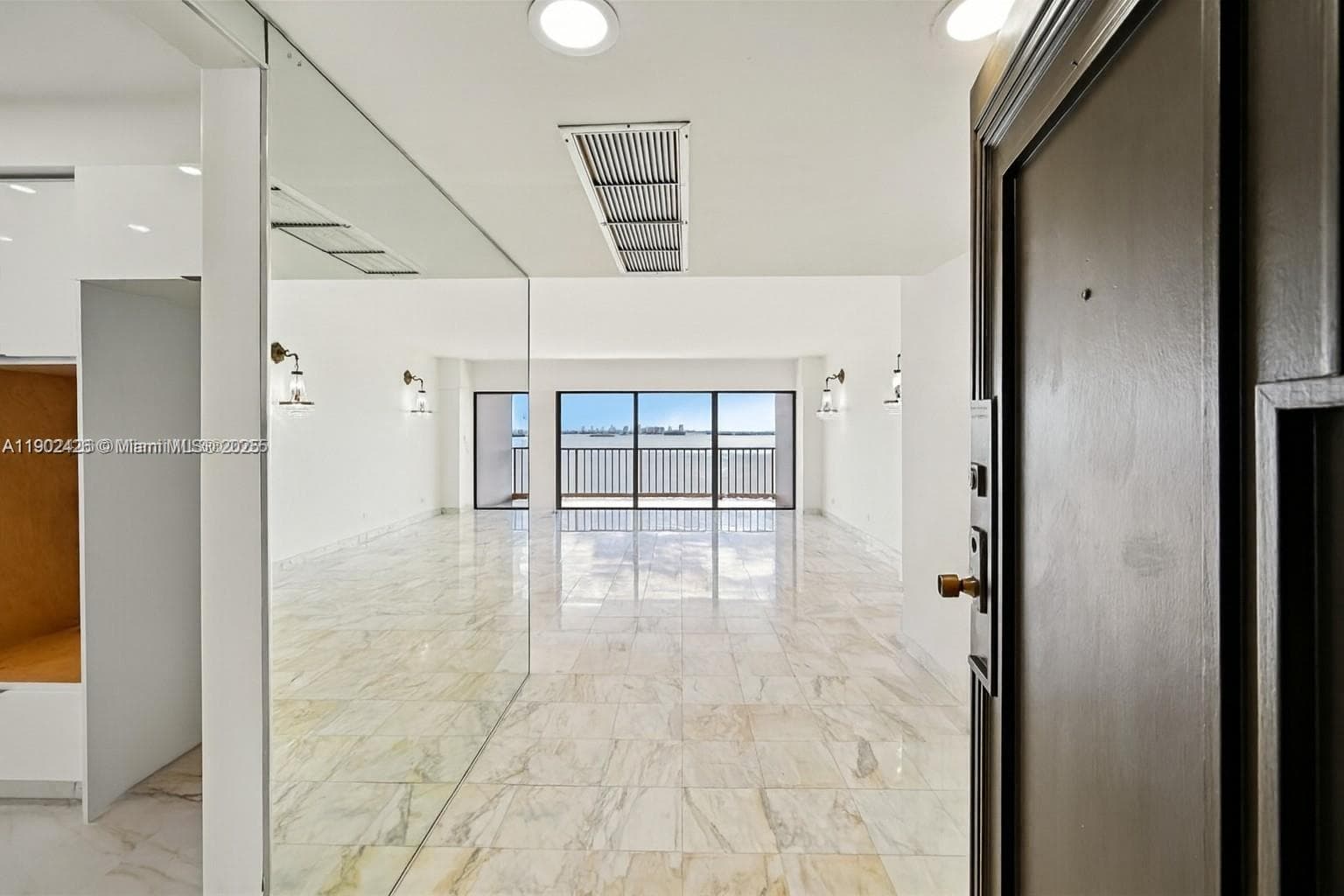 CRICKET CLUB CONDO · #1004 in Miami - Photo 5