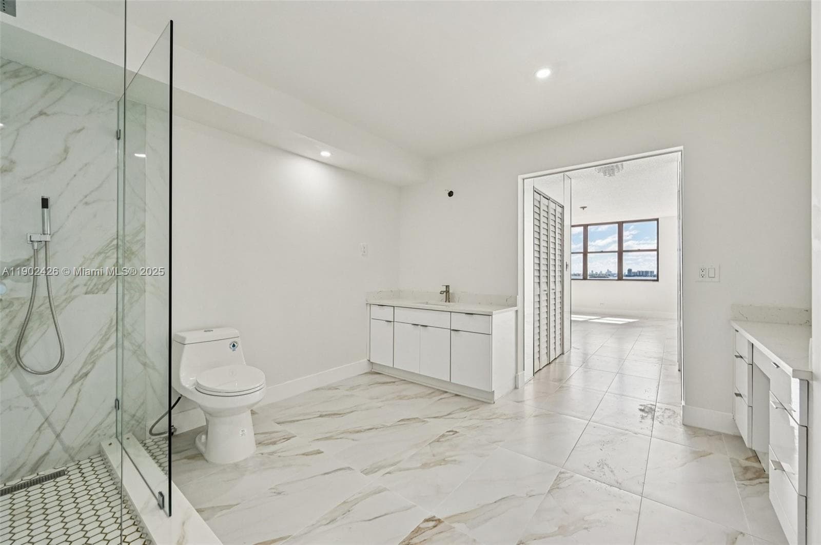 CRICKET CLUB CONDO · #1004 in Miami - Photo 20