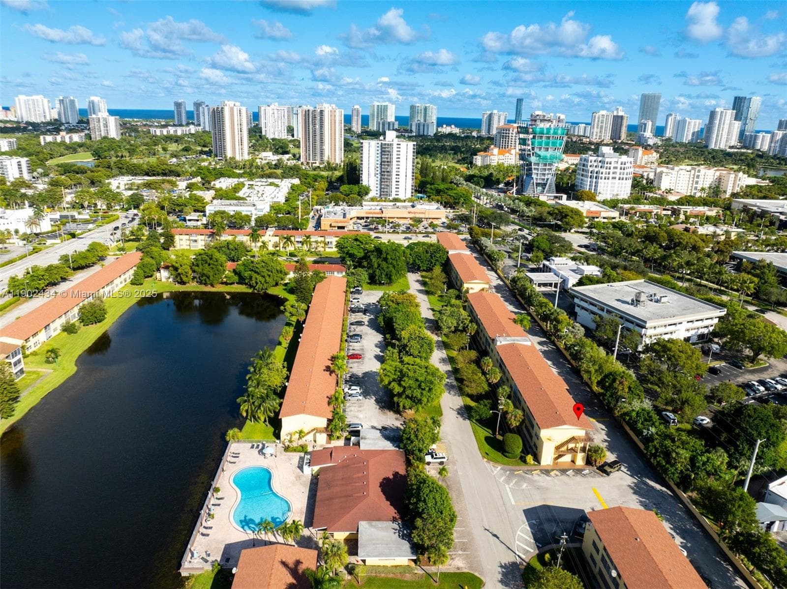 BISC LAKE GARDENS NO 2 BL · #F110 in Aventura - Photo 28