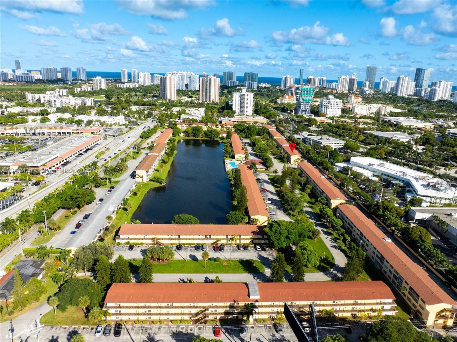 BISC LAKE GARDENS NO 2 BL · #F110 in Aventura - Photo 21