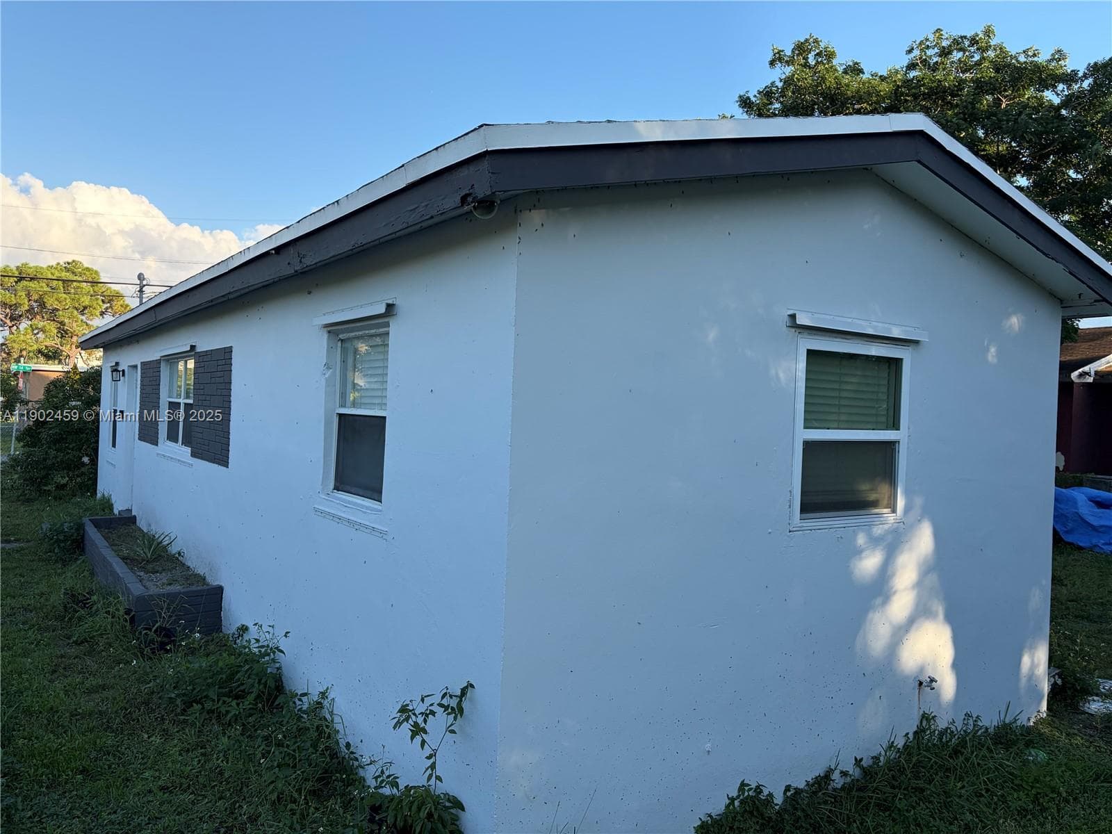 1430 NW 7th St photo 6