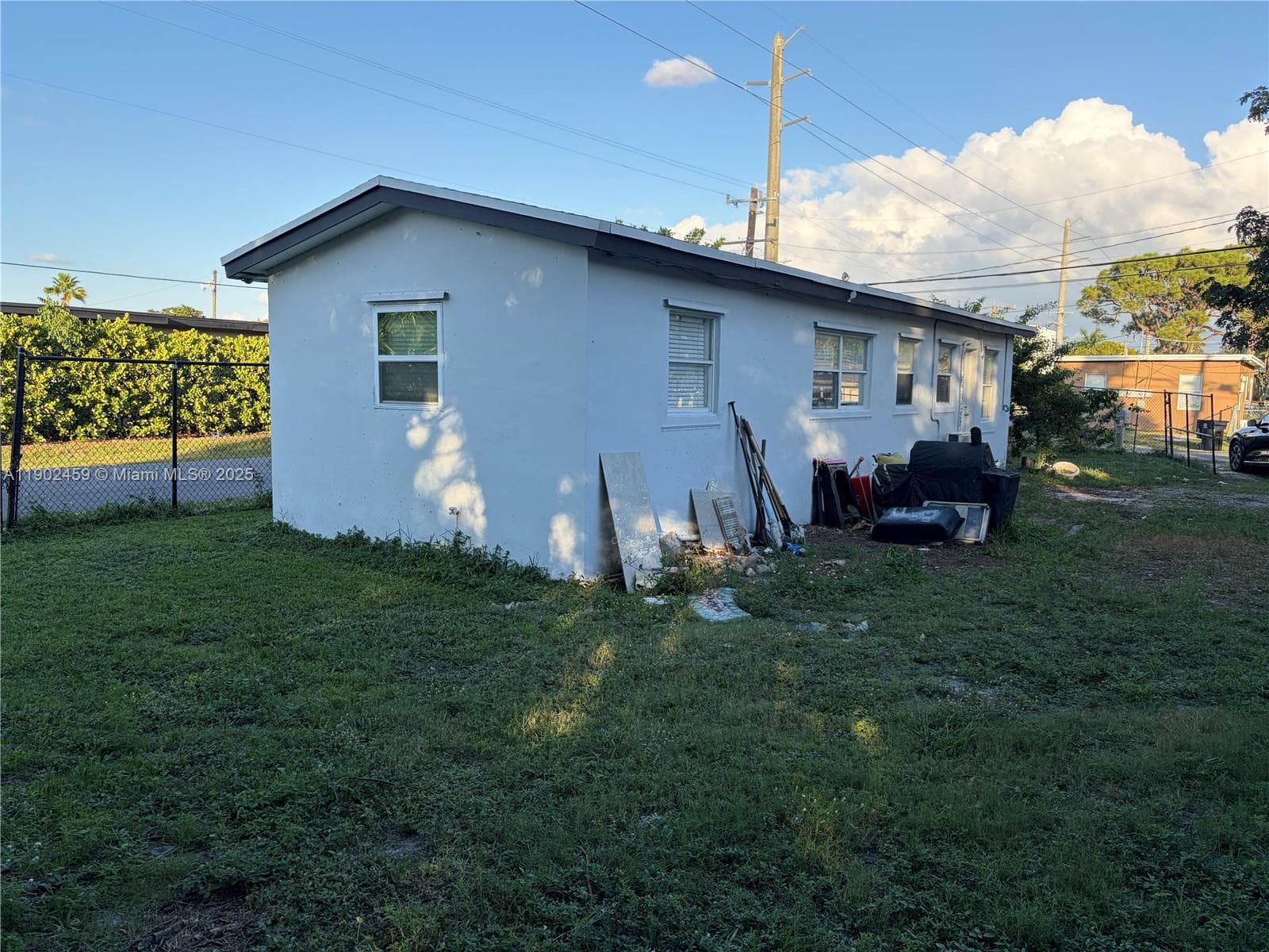 1430 NW 7th St photo 7