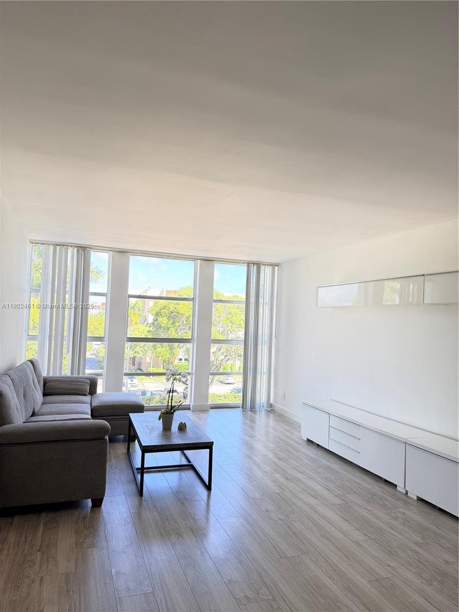 DESOTO PARK CONDO · #405 in Hallandale Beach - Photo 4