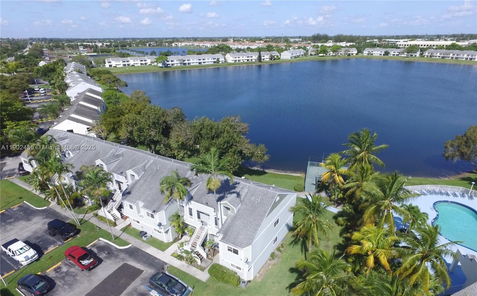 SUMMER LAKE · #201 in Oakland Park - Photo 23