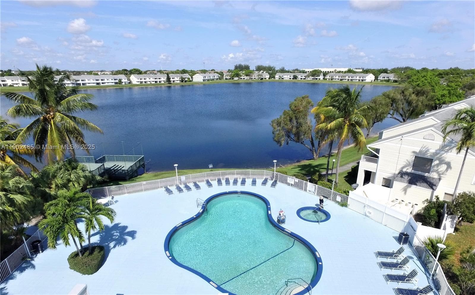 SUMMER LAKE · #201 in Oakland Park - Photo 15