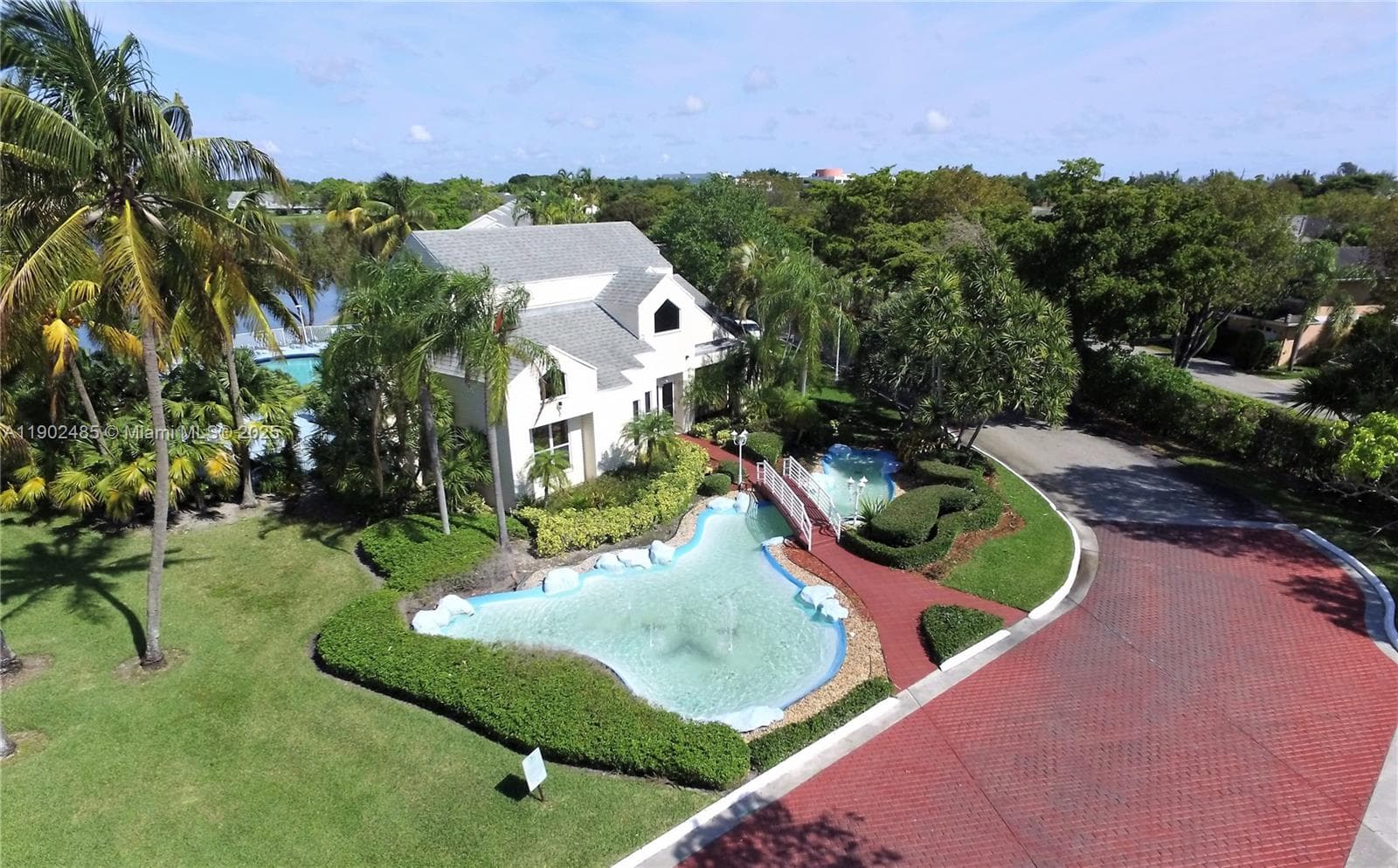 SUMMER LAKE · #201 in Oakland Park - Photo 19