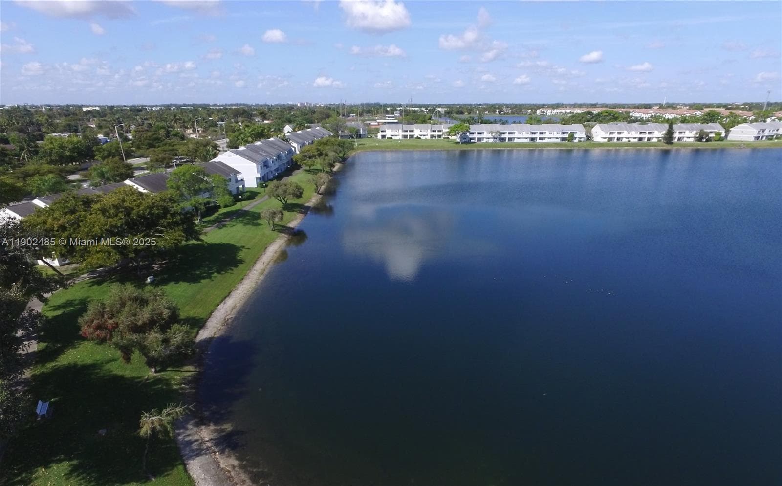 SUMMER LAKE · #201 in Oakland Park - Photo 21