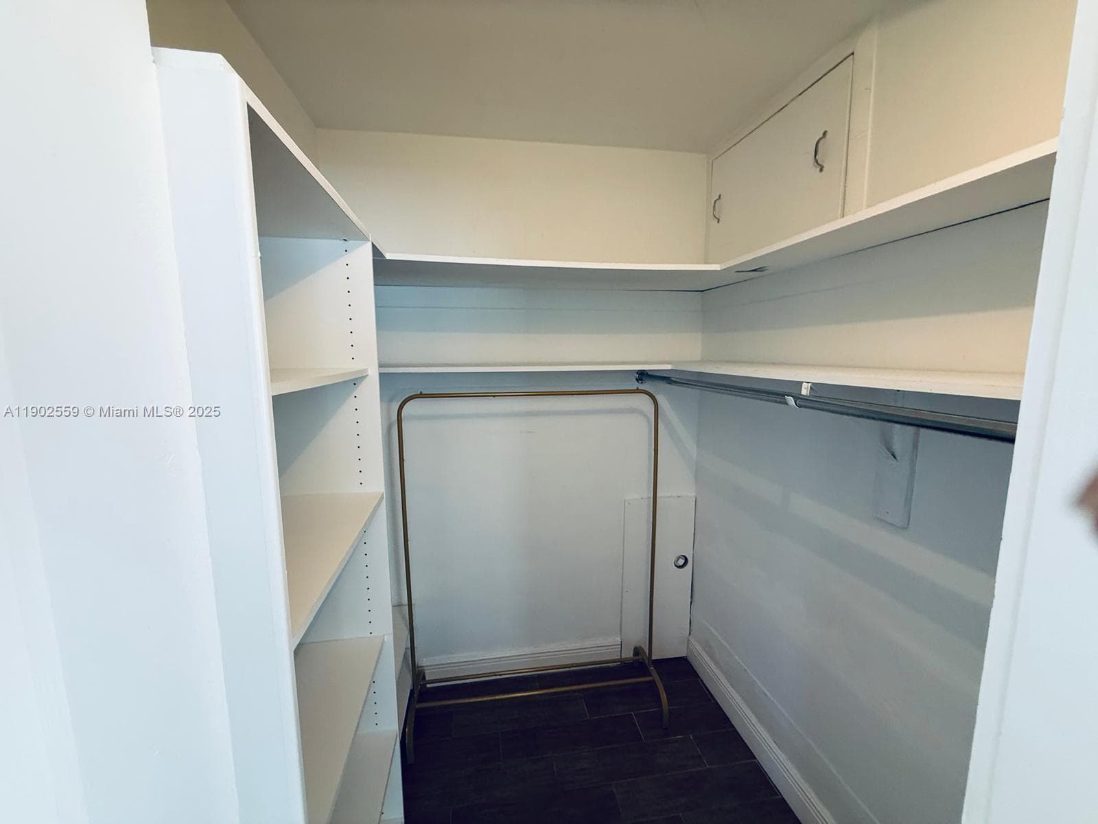 GOLDEN CACHE CONDO · #1 in Pompano Beach - Photo 10