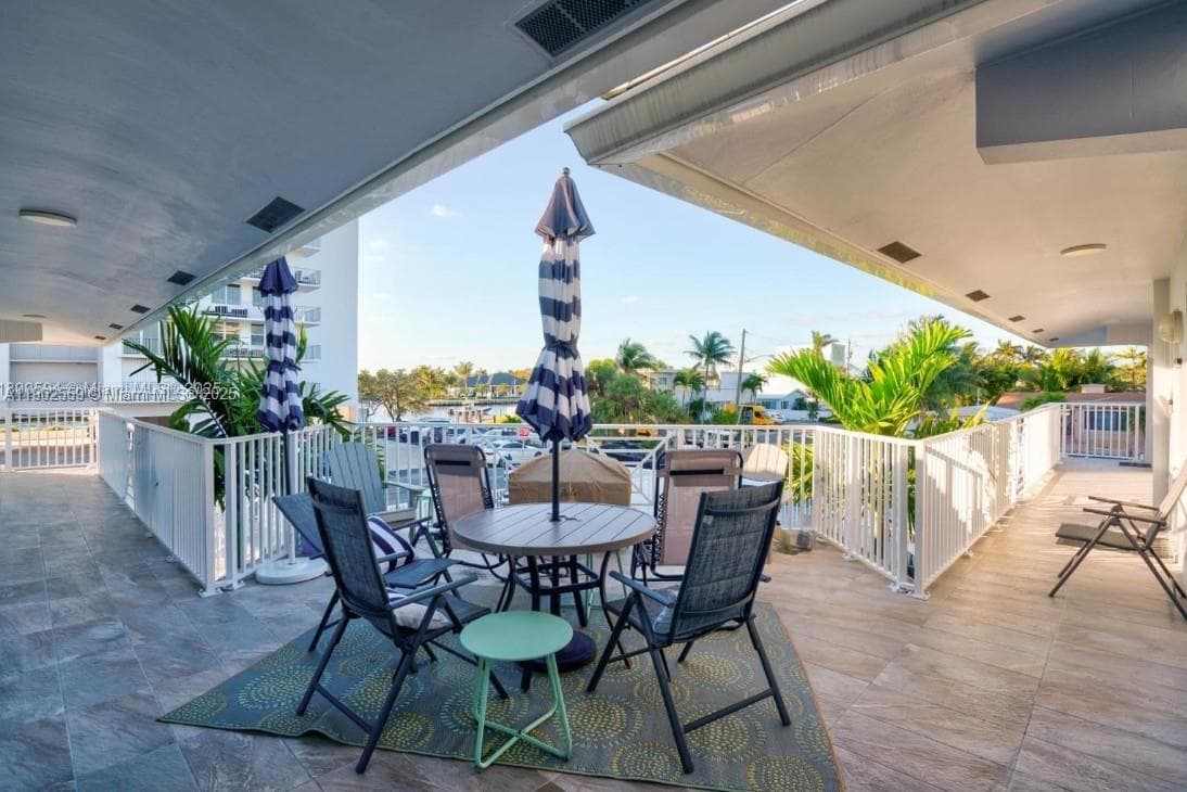 GOLDEN CACHE CONDO · #1 in Pompano Beach - Photo 14