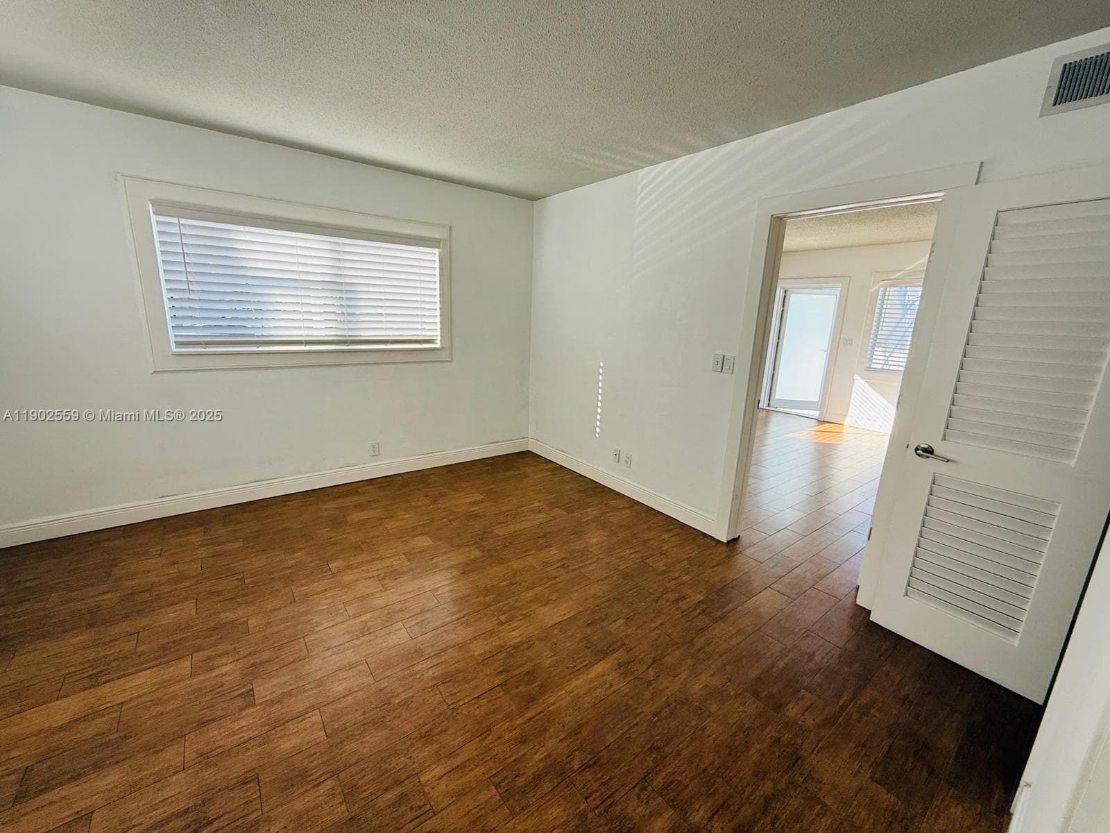 GOLDEN CACHE CONDO · #1 in Pompano Beach - Photo 8
