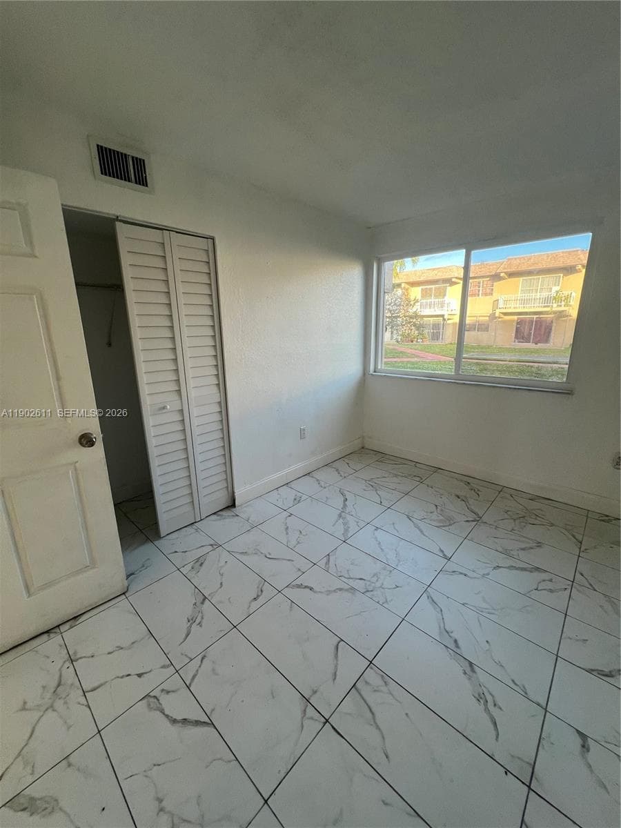 NEW WORLD CONDO APTS II · #136 in Miami Gardens - Photo 4
