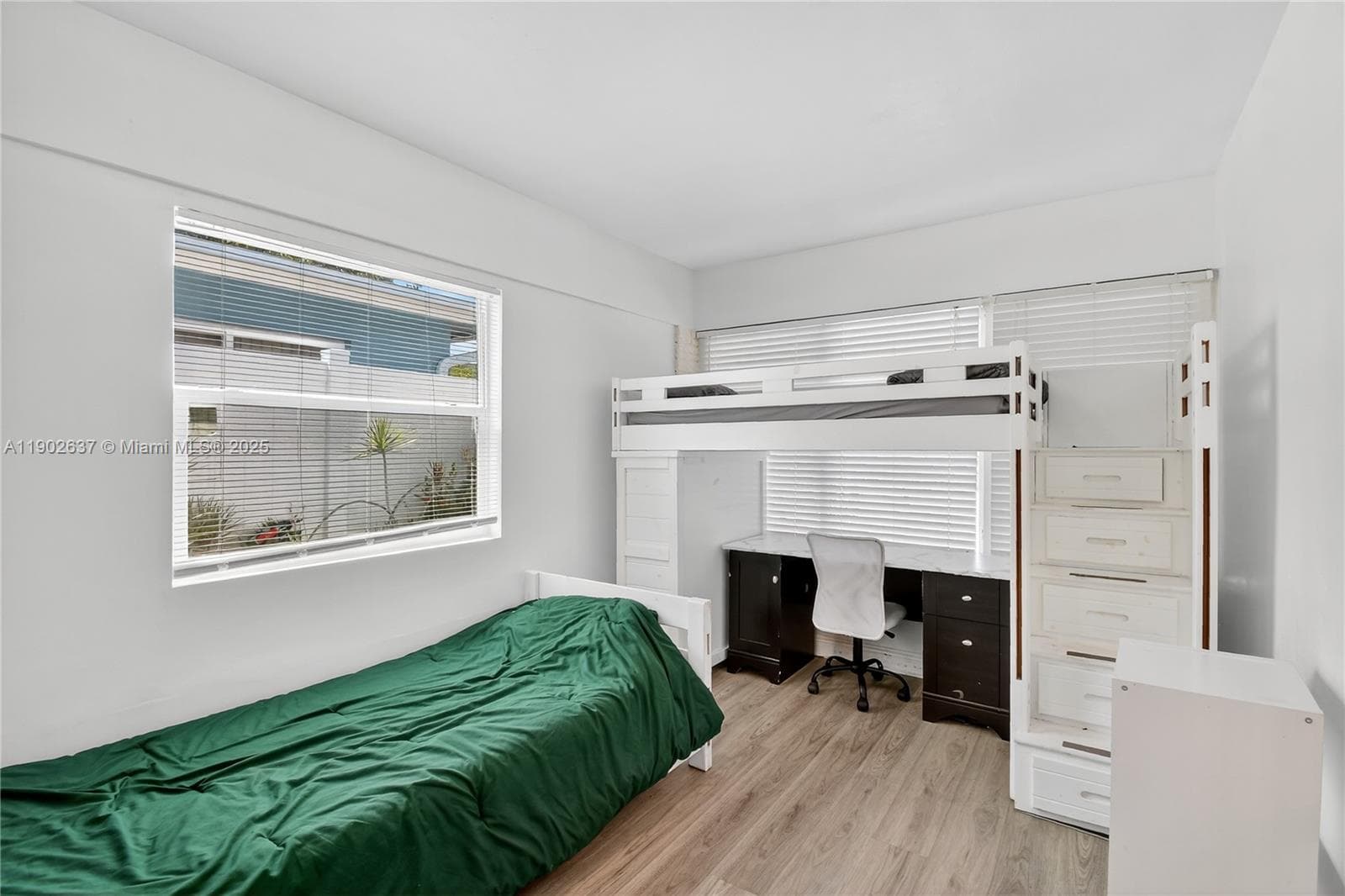 554 NW 46th St #1 photo 26