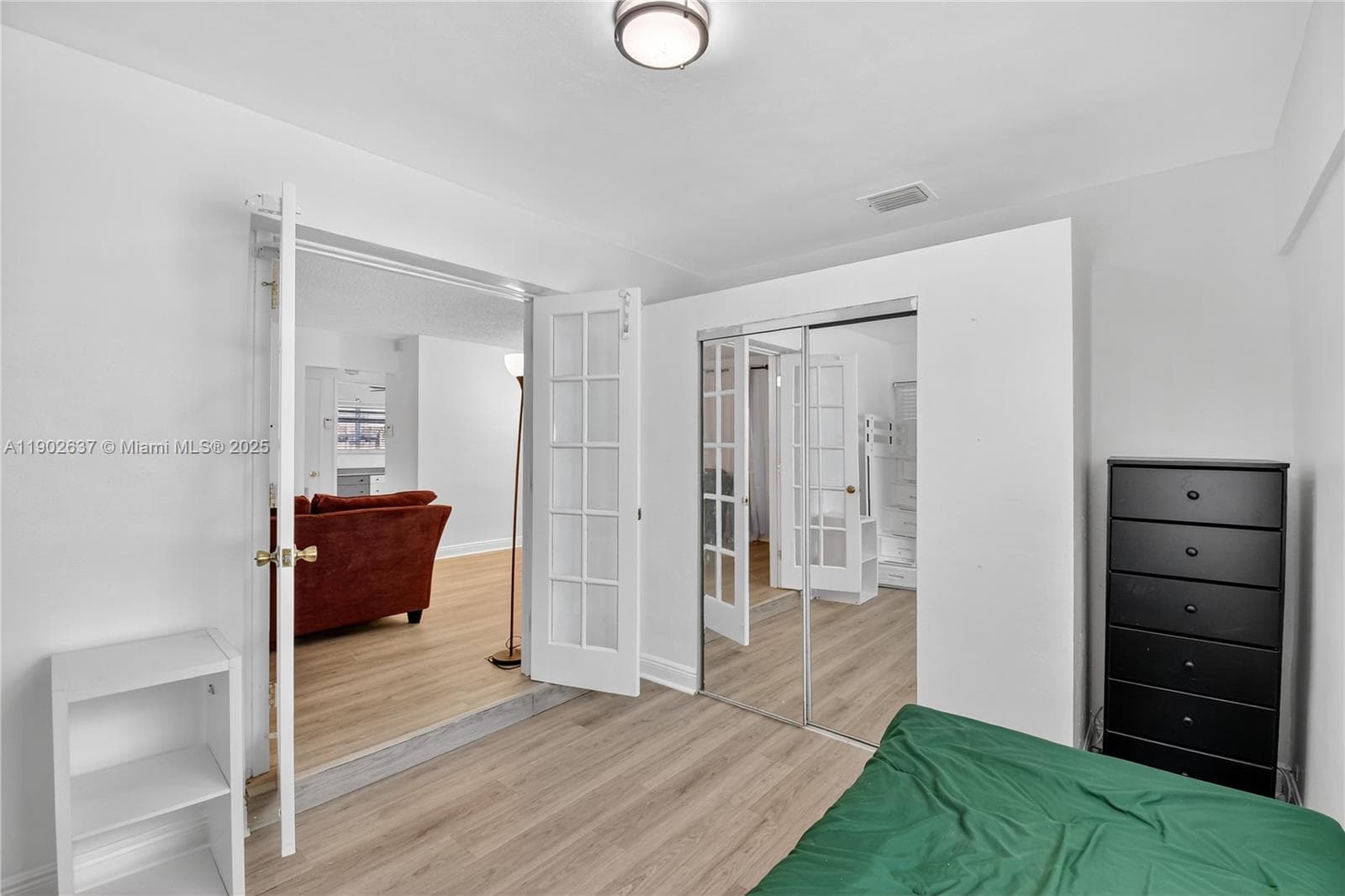 554 NW 46th St #1 photo 29