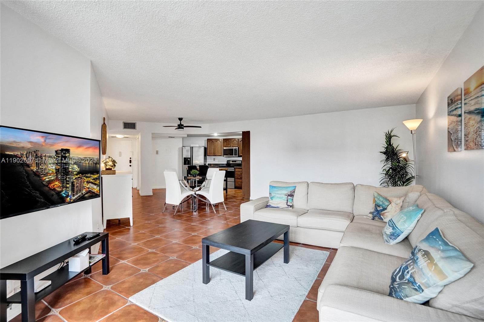 OCEANVIEW PARK CONDO · #412 in Hallandale Beach - Photo 2