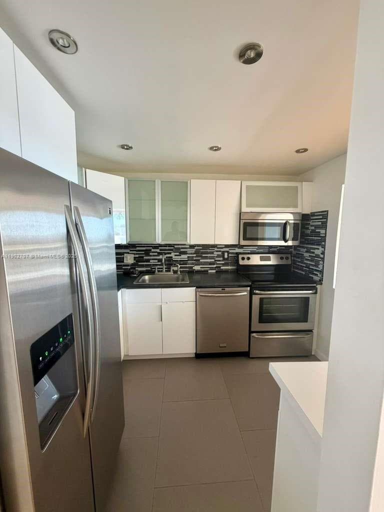 SAILBOAT CAY CONDO · #1012 in North Miami - Photo 10