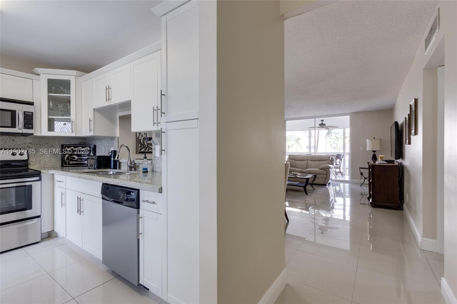 MEADOWBROOK · #208 in Hallandale Beach - Photo 4