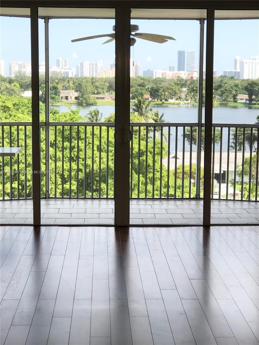JADE WINDS GROUP - · #705-2 in Miami - Photo 16