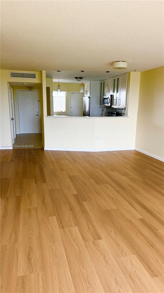 JADE WINDS GROUP - · #705-2 in Miami - Photo 10