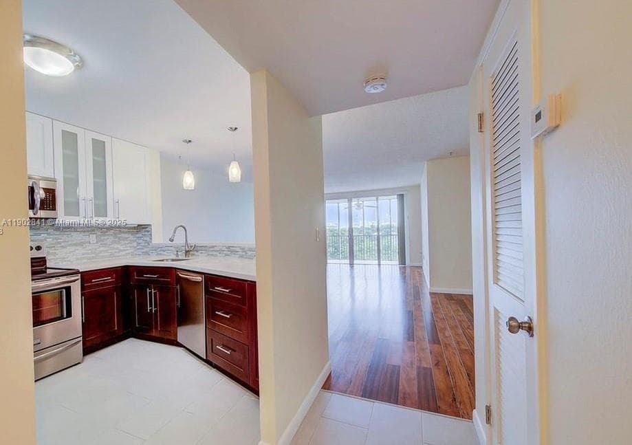 JADE WINDS GROUP - · #705-2 in Miami - Photo 4