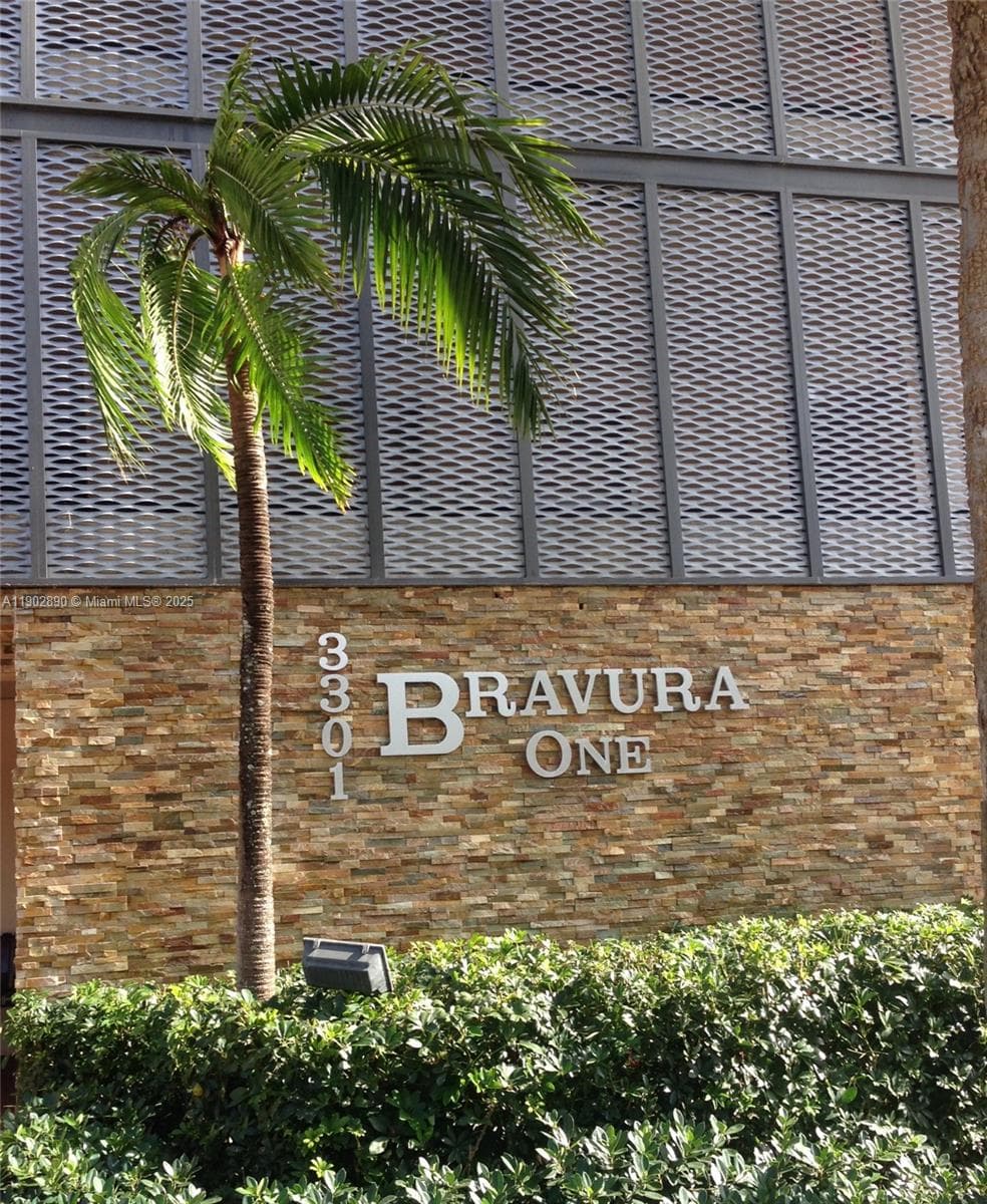 BRAVURA I CONDO · #309 in Aventura - Photo 13