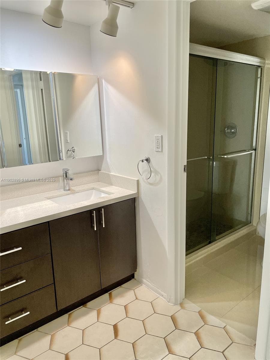 BRAVURA I CONDO · #309 in Aventura - Photo 7