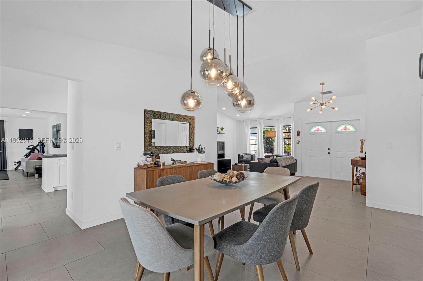 Dining open to living