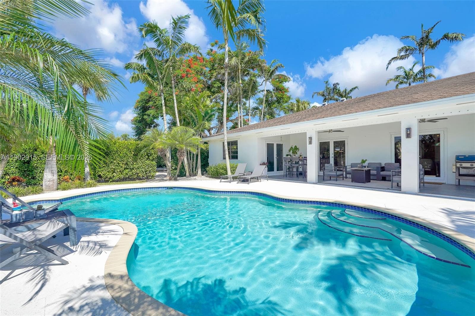 Pool/Patio