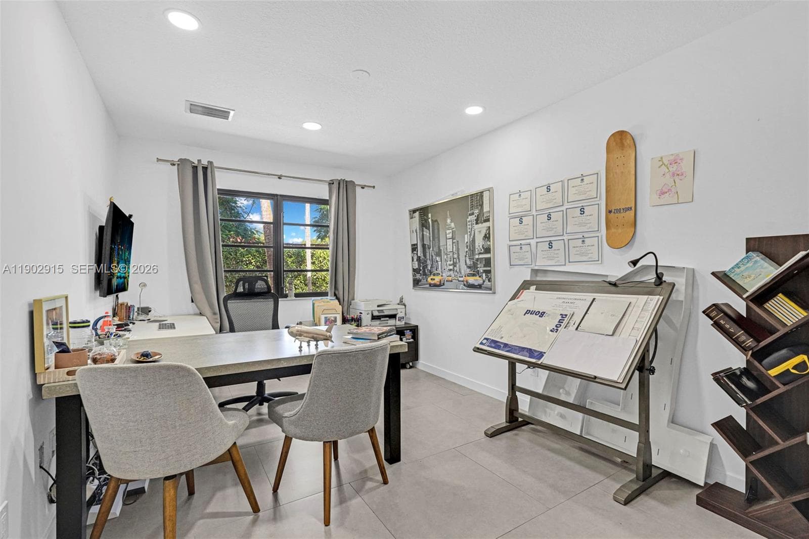Bedroom 4 office